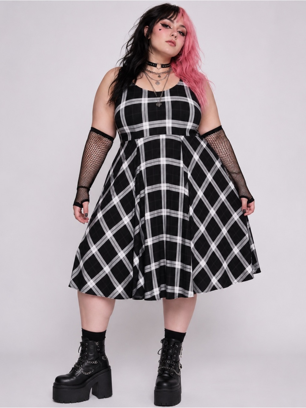 Torrid 1 Black &‎ White pink Plaid A-Line Dress pockets e-girl goth aesthetic